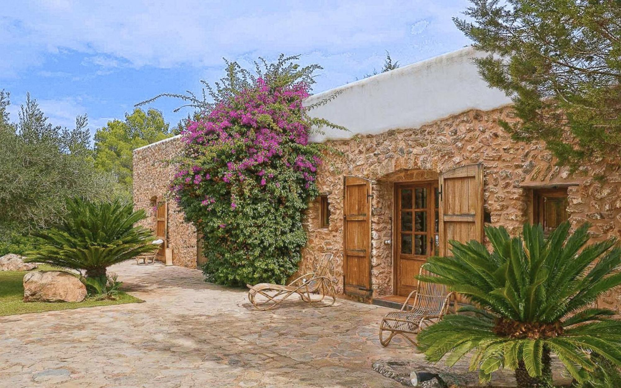 La Finca Agroturismo Can Bet Santa Eularia des Riu Exterior photo
